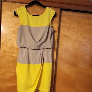Jessica Simpson Two-Tone Yellow and Gray Mini Dress